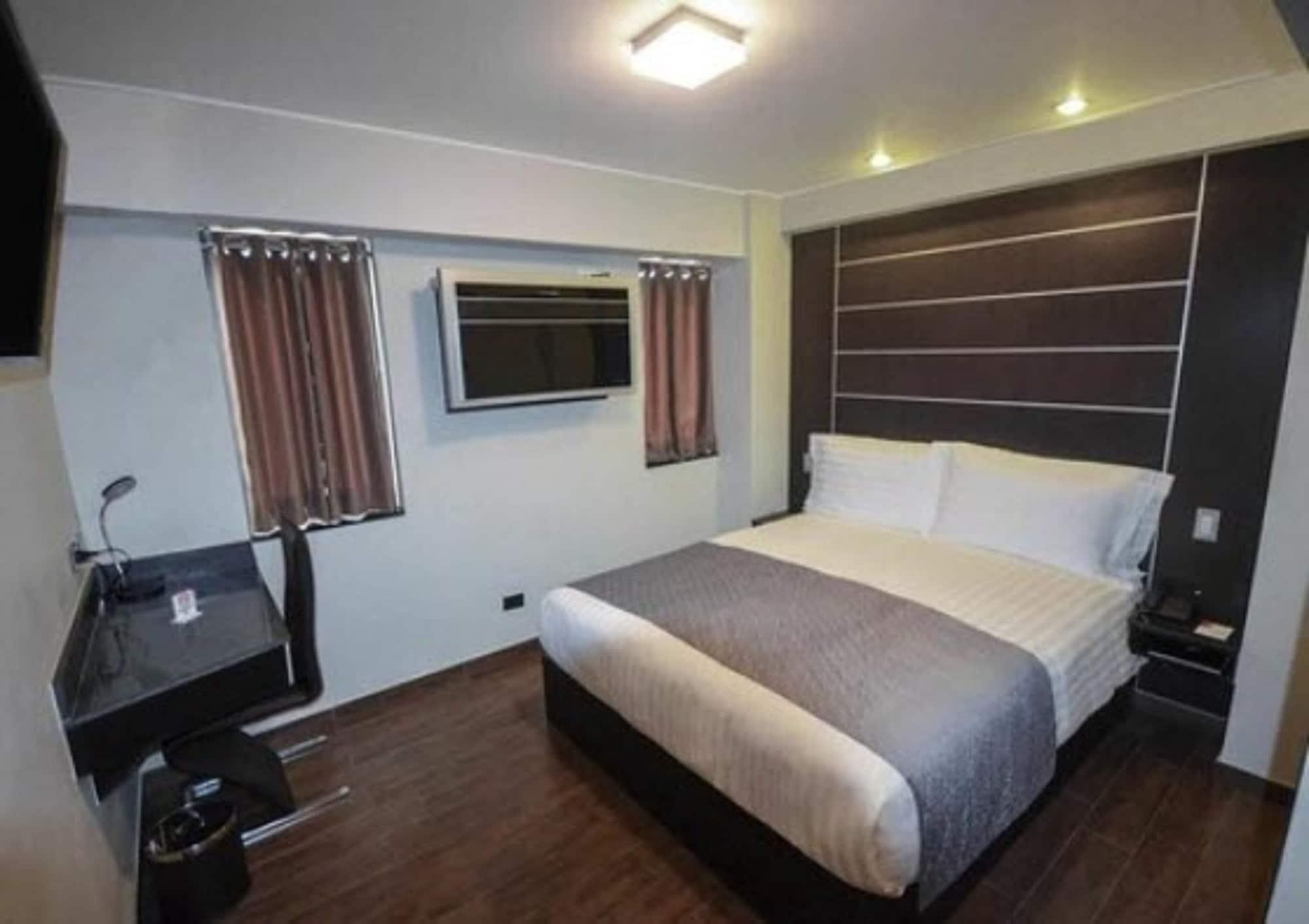Qp Hotels Trujillo Esterno foto