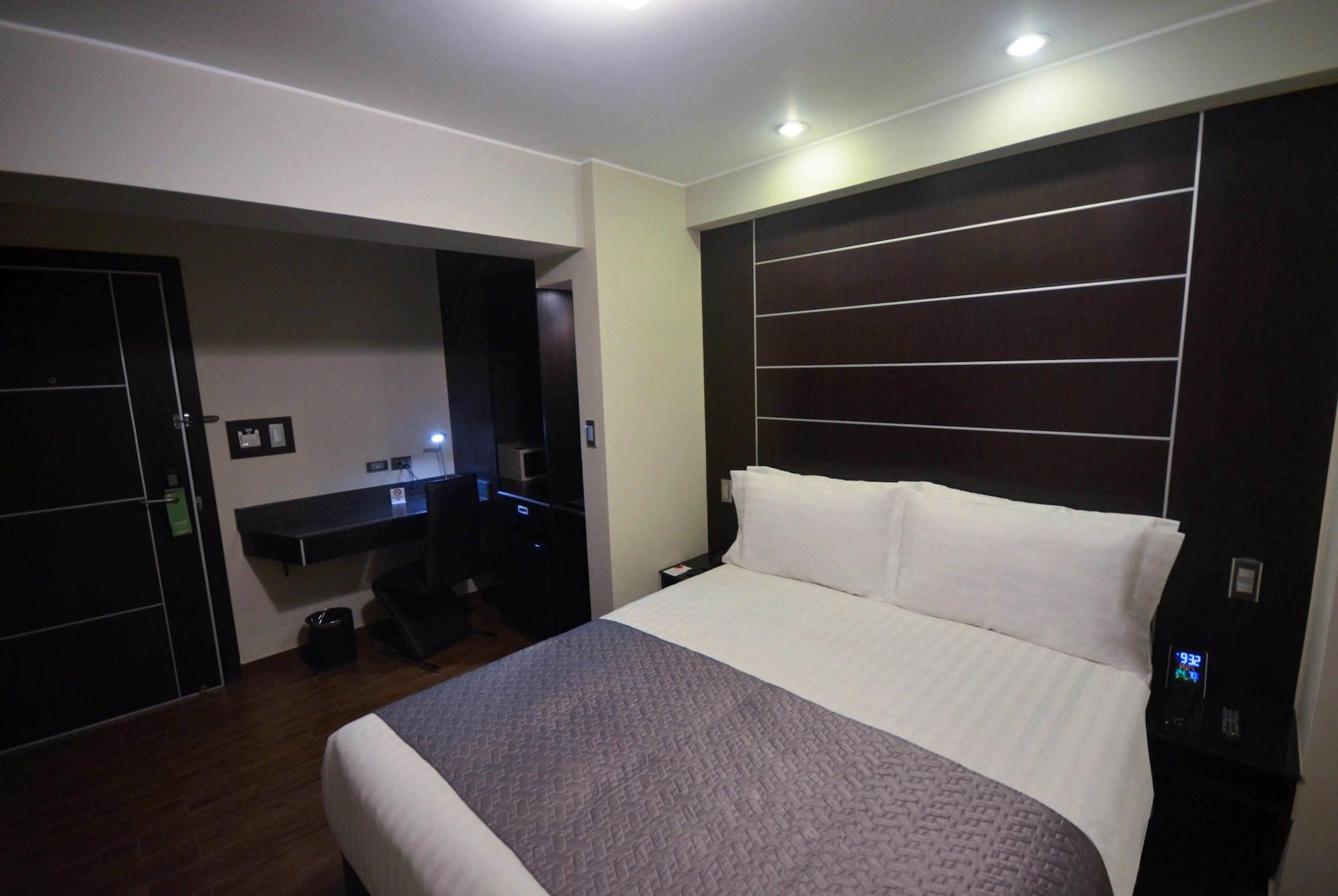 Qp Hotels Trujillo Esterno foto