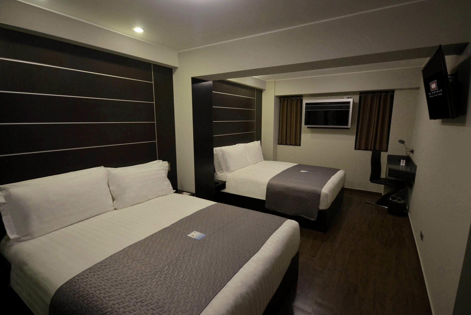 Qp Hotels Trujillo Esterno foto