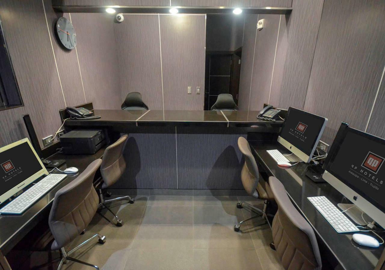 Qp Hotels Trujillo Esterno foto